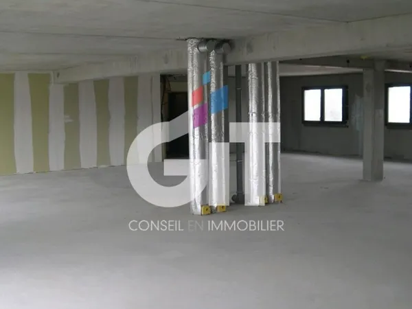 Bureau 161 m² 
