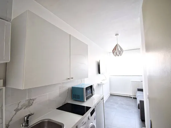 Appartement 1 pièce 12 m² 