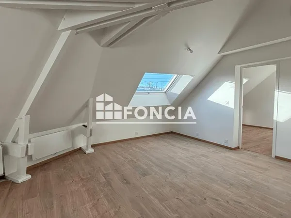 Appartement 5 pièces 75 m² 