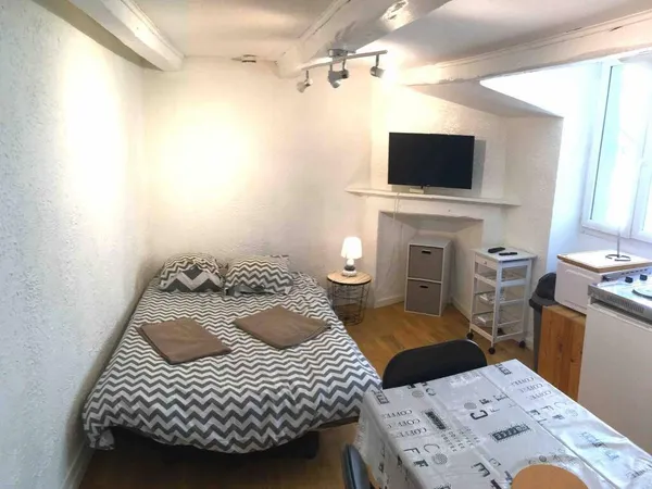 Studio 1 pièce 15 m² 