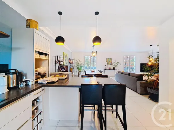 Maison 5 pièces 159 m² 