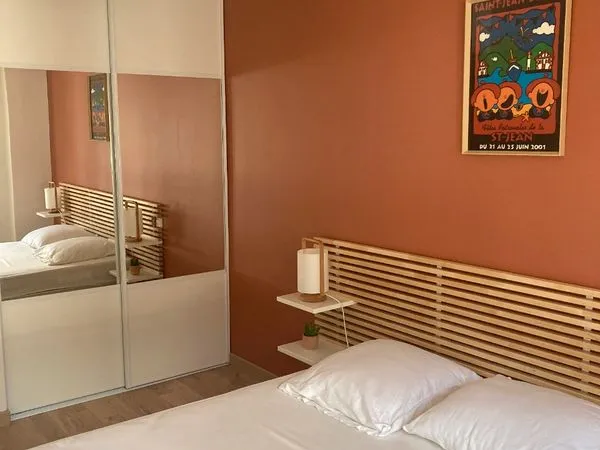 Appartement meublé de 80M² Terrasse et Garage 