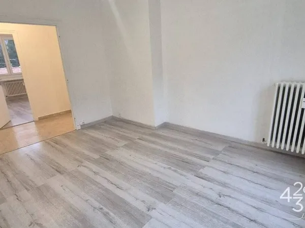 Appartement 4 pièces 80 m² 