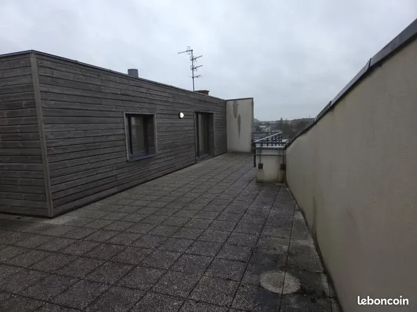 Très bel Appartement dernier étage et terrasse de 65m² LENS Hyper Centre 