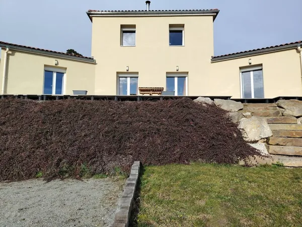 Maison d'exception avec vue panoramique ? Bien rare, meublée 
