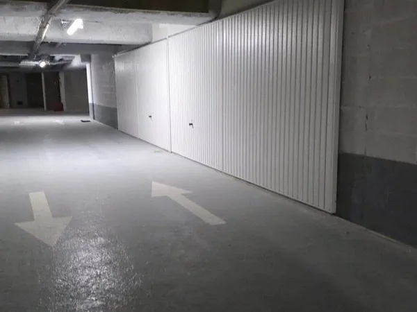 Parking 11 m² 