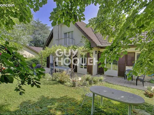 Villa 7 pièces 160 m² 