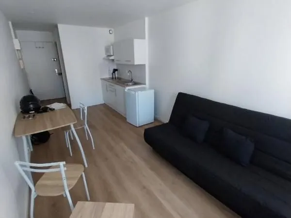 Studio 1 pièce 21 m² 