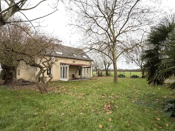 A VENDRE MAISON ANCIENNE LE LOUROUX BÉCONNAIS, VAL D'ERDRE-A 