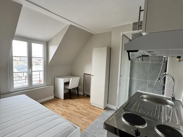 A louer - Chambre meublée entièrement rénovée avec vue Tour Eiffel - 650 - Asnières-sur-Seine 