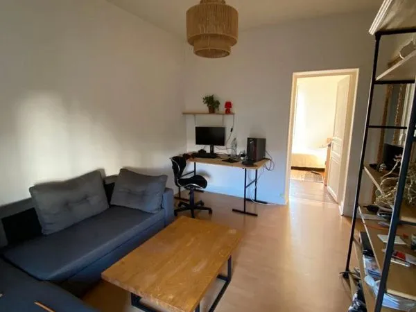 Loue T2 proche centre-ville 