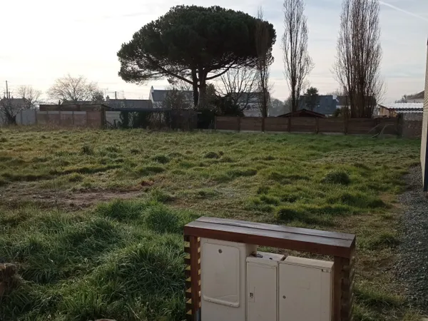 Terrain à bâtir de 279 m² à SAINT-MALO-DE-GUERSAC (44) 