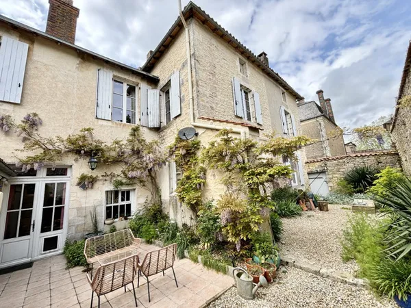 Maison 10 pièces 295 m² 