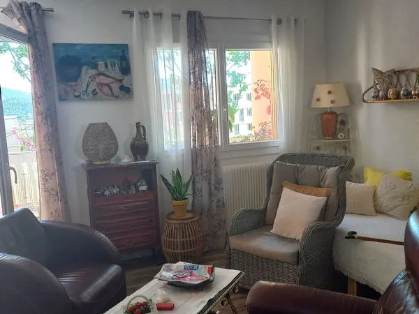 Studio 1 pièce 30 m² 