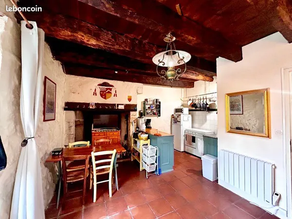 Maison de village à Agonac 