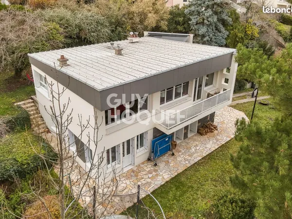 Maison 7 pièces 159 m² 