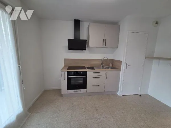 A louer Neufchâtel-en-Bray (76270), à deux pas du centre ville, dans une résidence calme : Ap... 