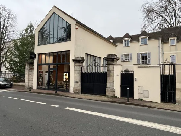 Immeuble mixte 260 m² 