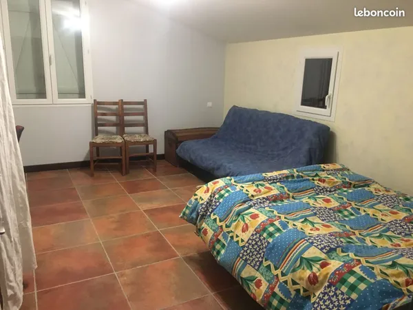 Libre le 28/11- Merci de répondre aux questions posées-Chambre 20 M2 pour etudiant/alternant 