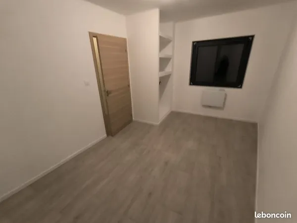 Appartement dans petit village de Fournes, Proche Pont du Gard - Urgent cause séparation 