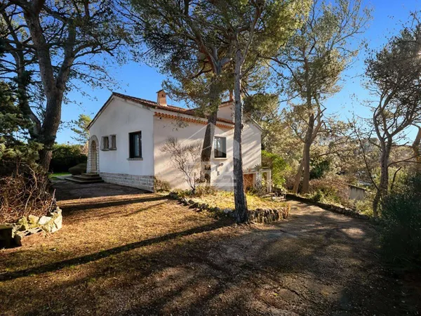 Maison de plain-pied 4 pièces 84 m² 