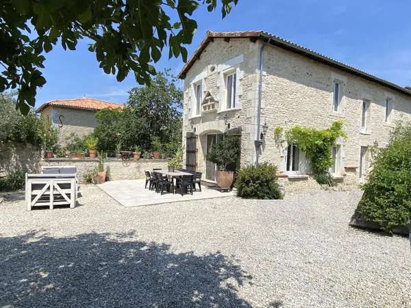 Maison 7 pièces 180 m² 
