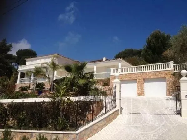 Maison de luxe 6 pièces 250 m² 