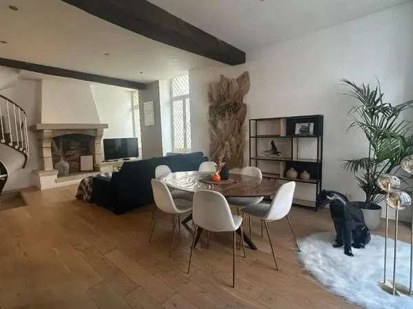 Maison à louer 4 pièces 119.62m² 