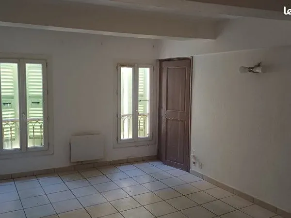 Draguignan centre ville loue F2 