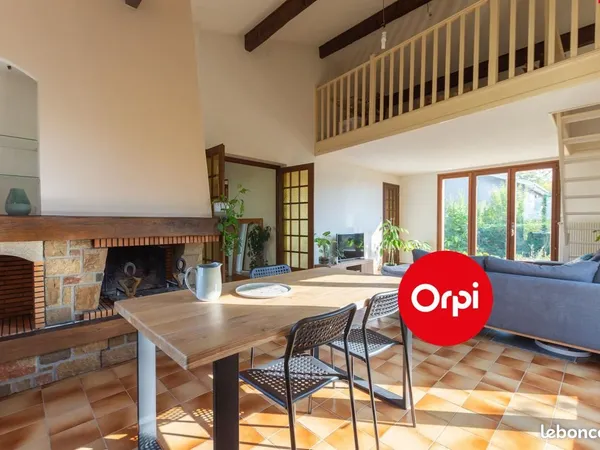 Maison 5 pièces 145 m² 