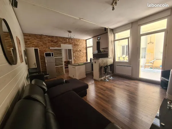 Appartement pour 2 Mois de mars à mi mai, type F2 Centre-Ville à BORDEAUX 