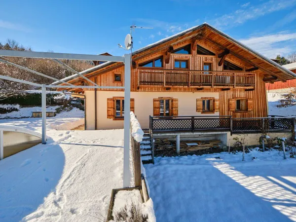 Maison 9 pièces 320 m² 
