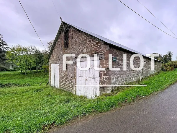A vendre - Bâtiment à Saint Denis Le Gast 