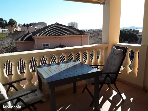 Location Meublé, 2 pièces, 55m2+ terrasse 12m2, etage ¾, ascenseur, parking privé 