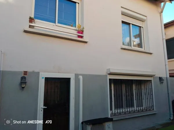 Studio 1 pièce 12 m² 