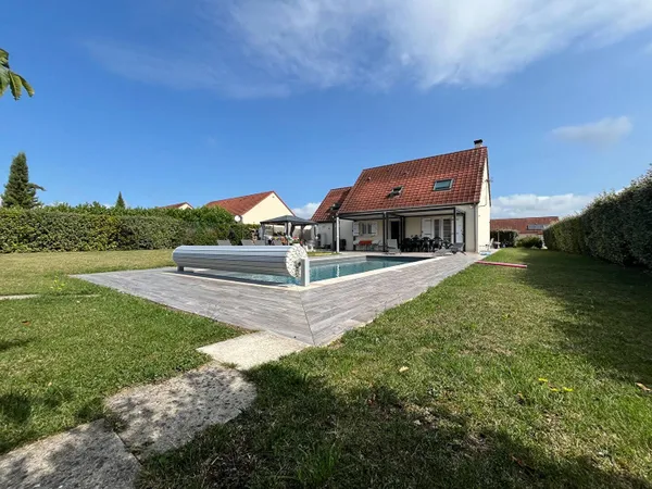 Maison 6 pièces 136 m² 