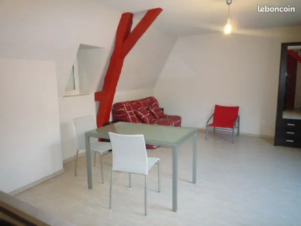 Studio 1 pièce 28 m² 