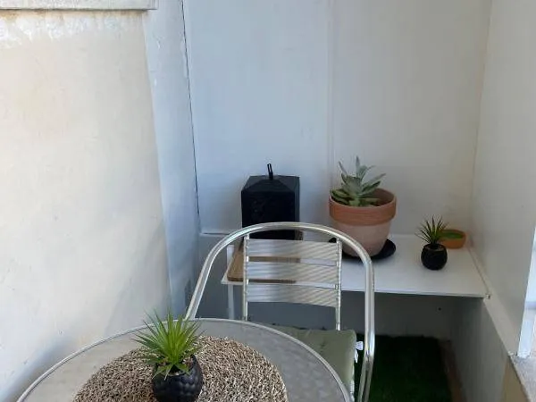 Studio 1 pièce 27 m² 