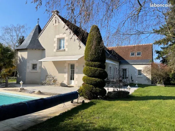 Propriété 10 pièces 300 m² 
