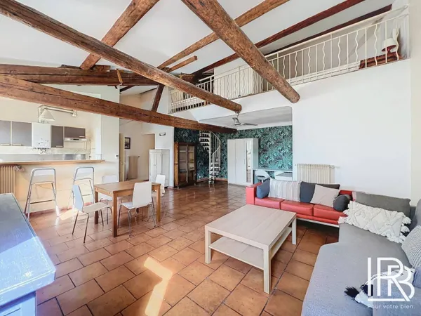 Appartement 2 pièces 74 m² 