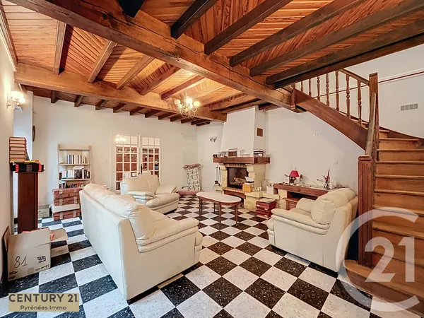 Bâtiment 2 pièces 205 m² 