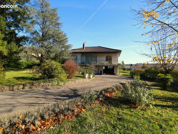 Maison 228 m² habitables sur 3406 m² terrain 