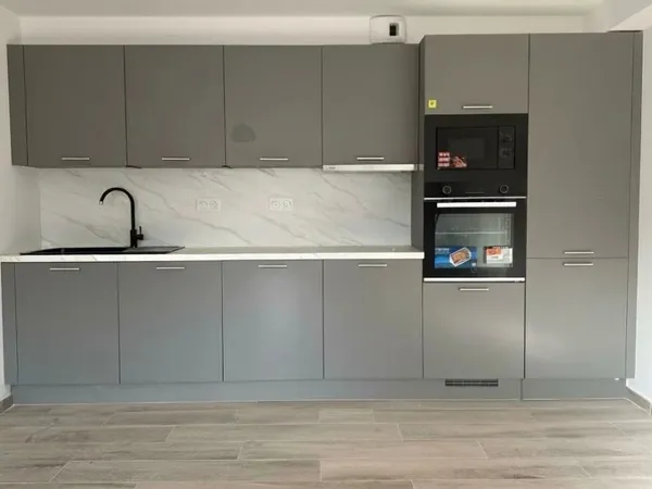 Magnifique Appartement de 3 chambres intégralement rénové - Cent 