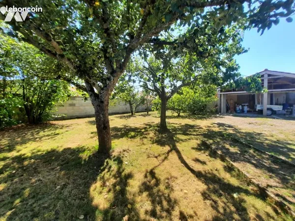 Terrain 396 m² FALLERON 