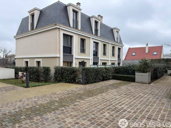 Vends maison de ville - 109.4m² - 5 pièces, 4 chambres - Villejuif 94800 
