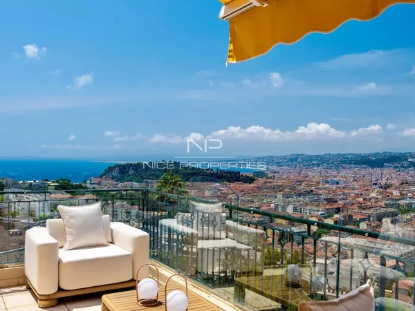 Nice Mont Boron, superbe Penthouse de 167 m², toit-terrasse 126 m² et vue panoramique mer 