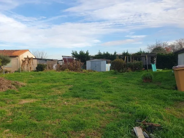 Terrain 450 m² 