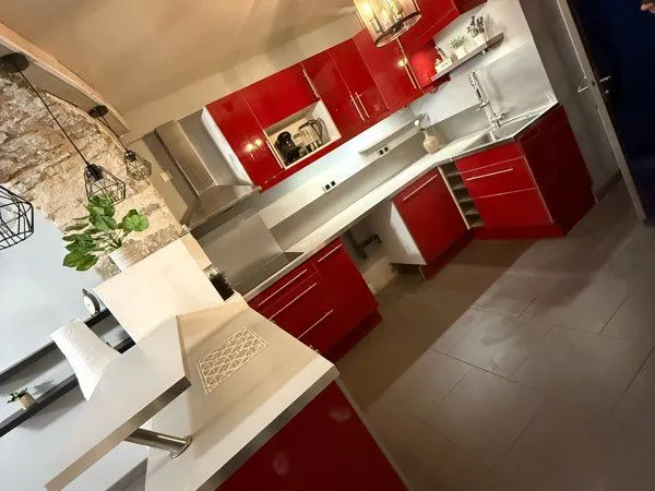 Maison 3 chambres avec terrasse - coeur de Rignac 