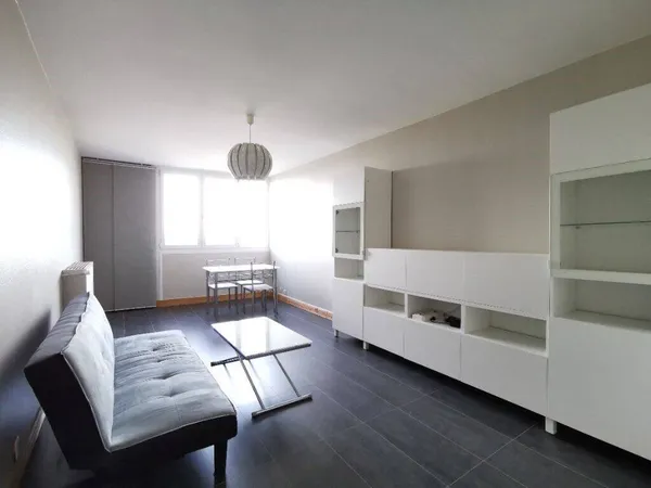 Appartement 1 pièce 58 m² 