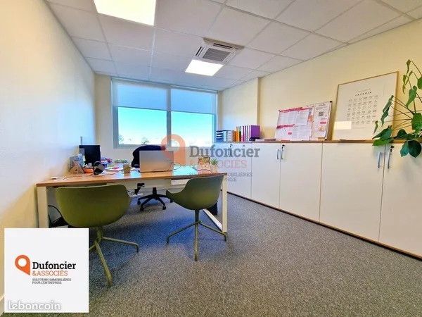 Bureaux 152 m² 
